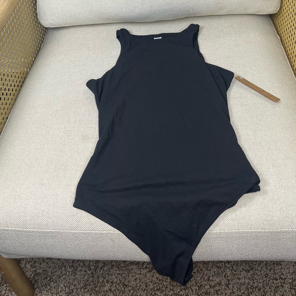 NWT Skims Fits Everybody High Neck Thong Bodysuit - Picture 2 of 5